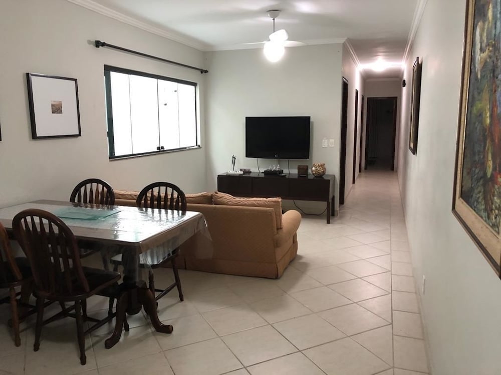 Apartment photo 3