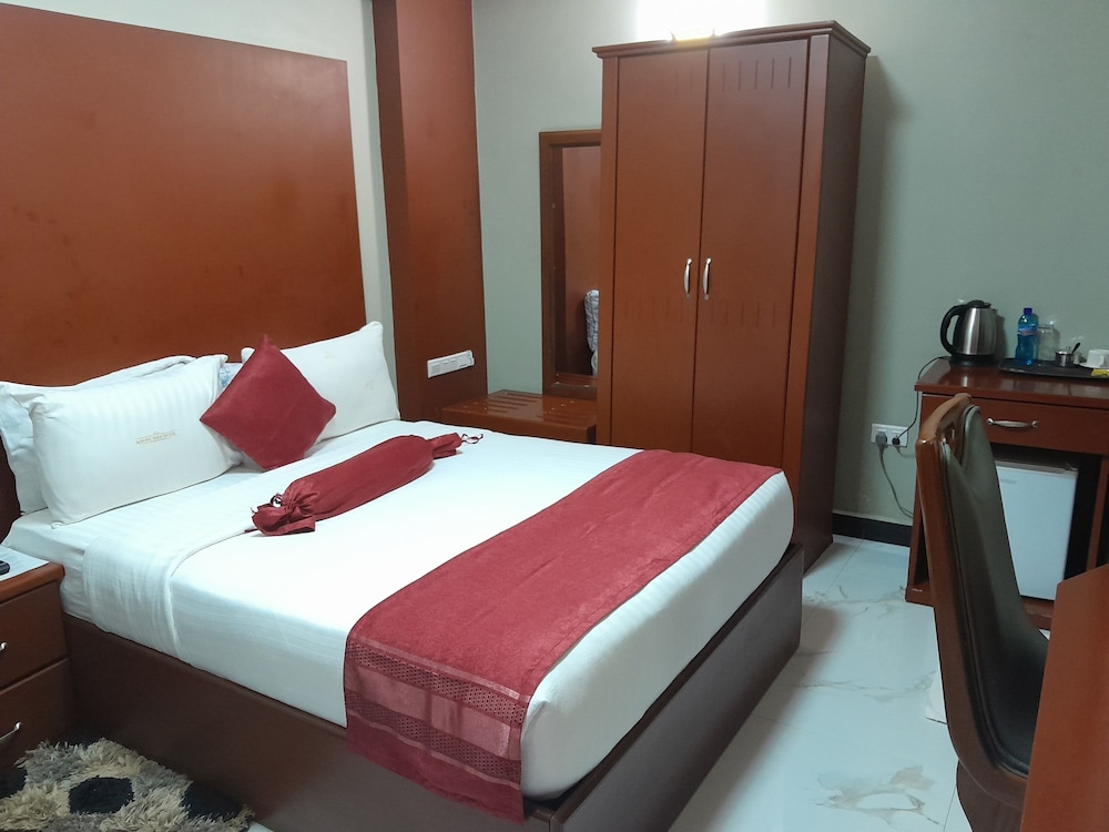 Business Double Room, 1 Queen Bed, City View