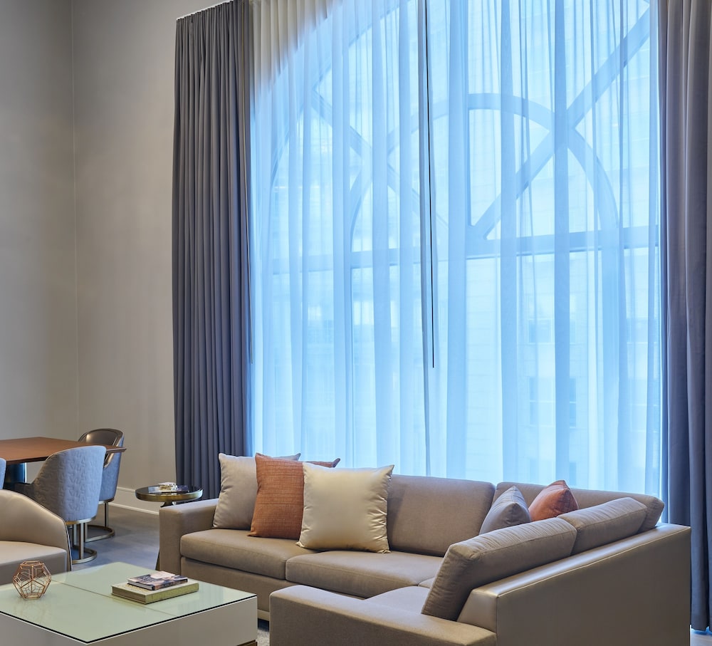 Suite (Uptown) - Photo 4