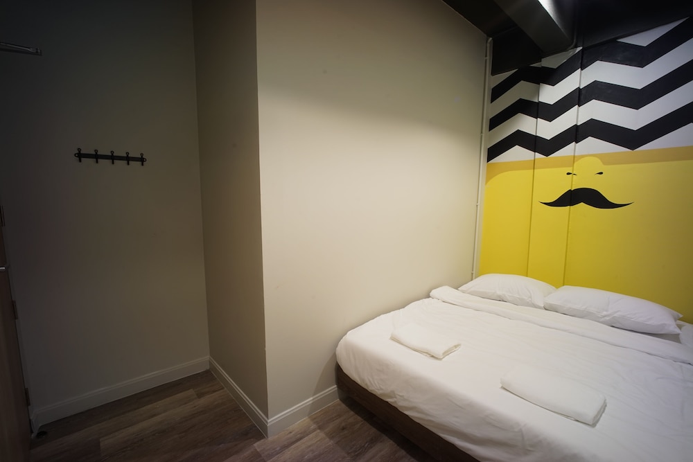 Economy Double Room, Shared Bathroom photo 2