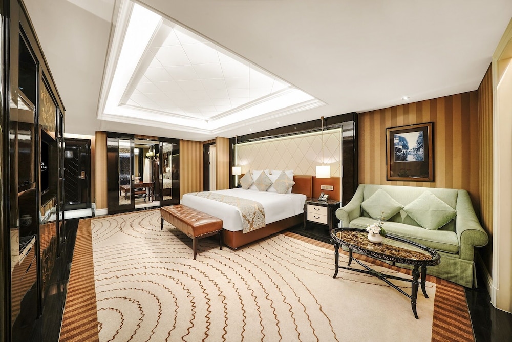 Premier Single Room