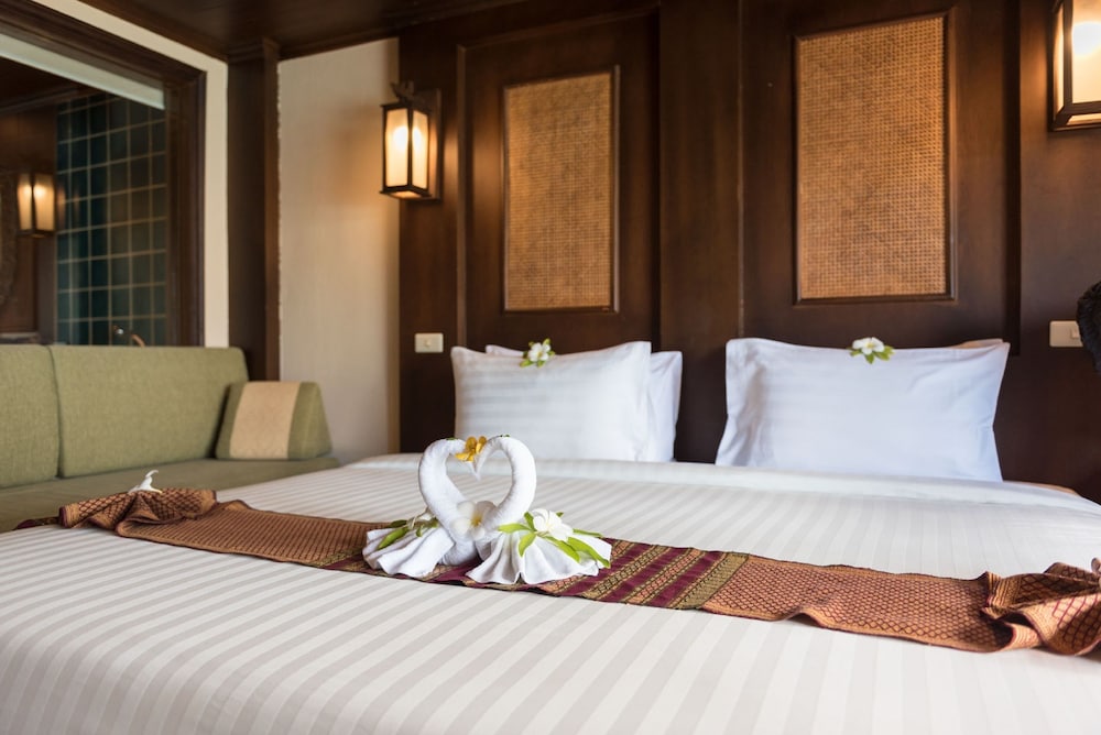 Superior Hotel, Sea View - Photo 12
