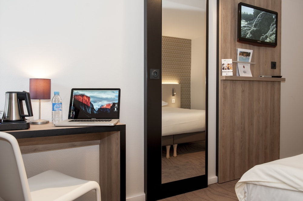 Premium Twin beds photo 1