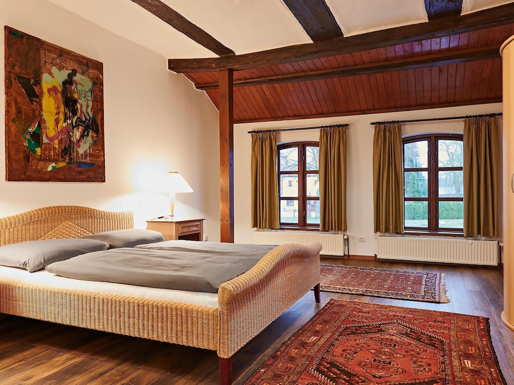 Classic House, 4 Bedrooms photo 3