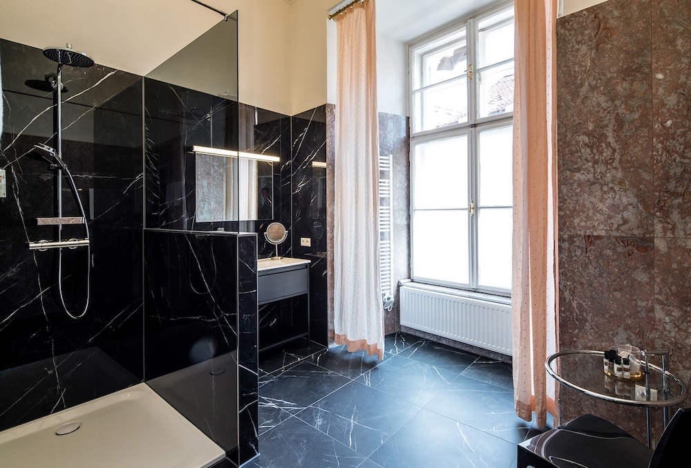 Superior Double Room - Photo 9