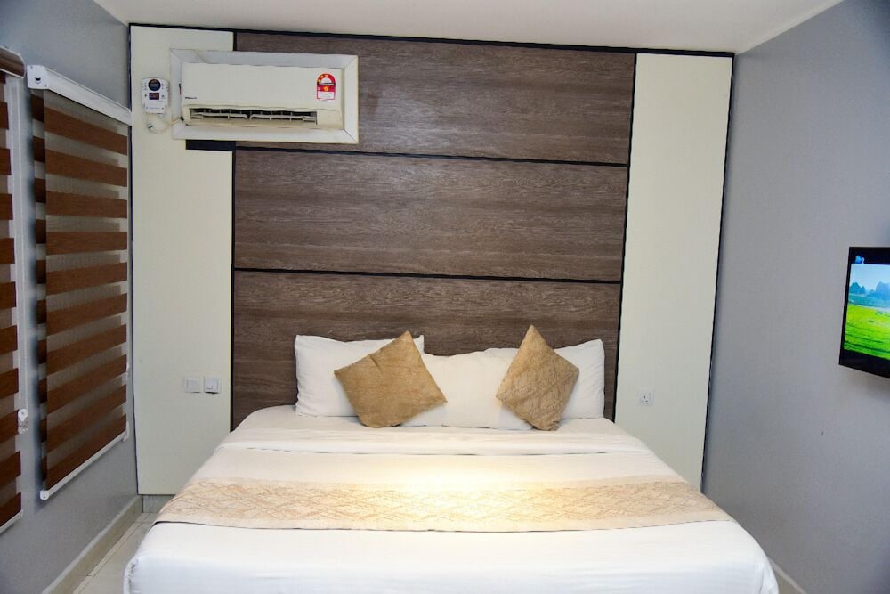 Family Triple Room, Balcony, City View