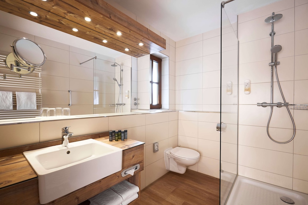Deluxe Double Room - Photo 8