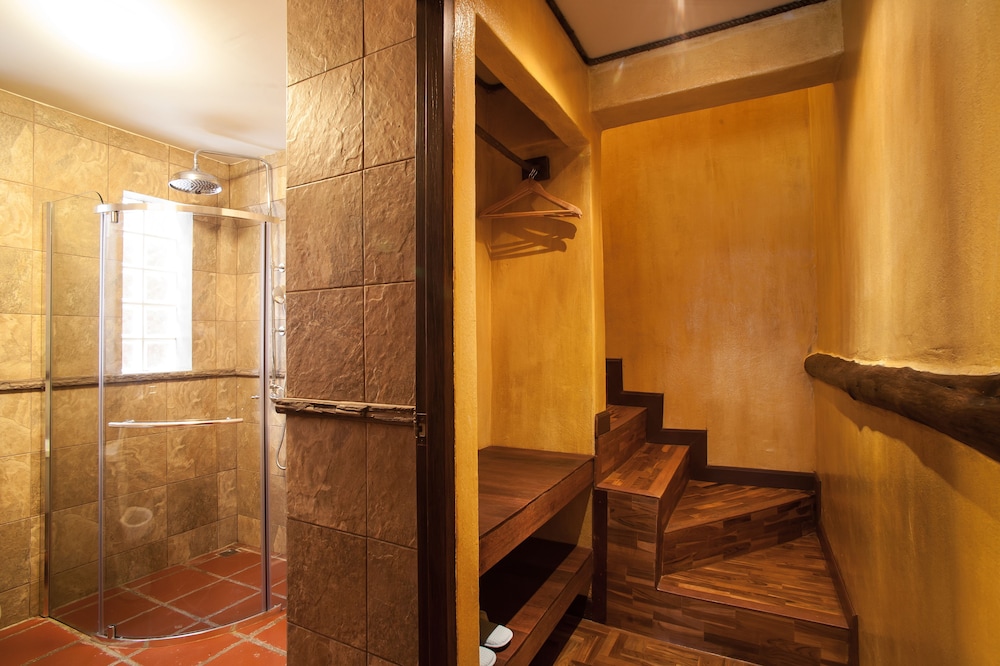 Deluxe Double or Twin Room, 1 King Bed, Garden Area photo 2