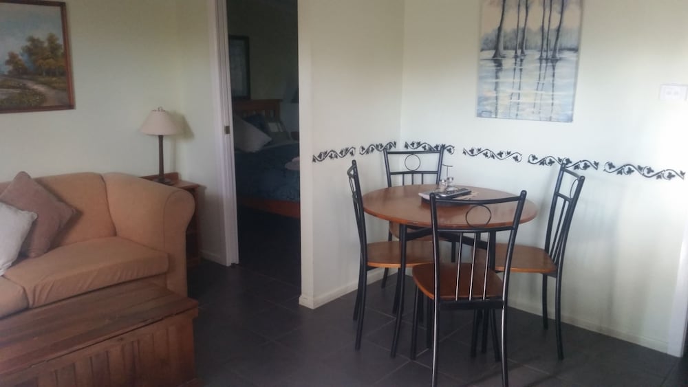Apartment, 1 Bedroom, Accessible (Apartment 5) photo 3
