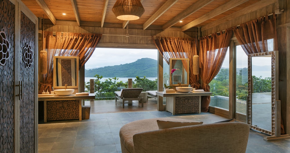 Treetop Pool Villa photo 2