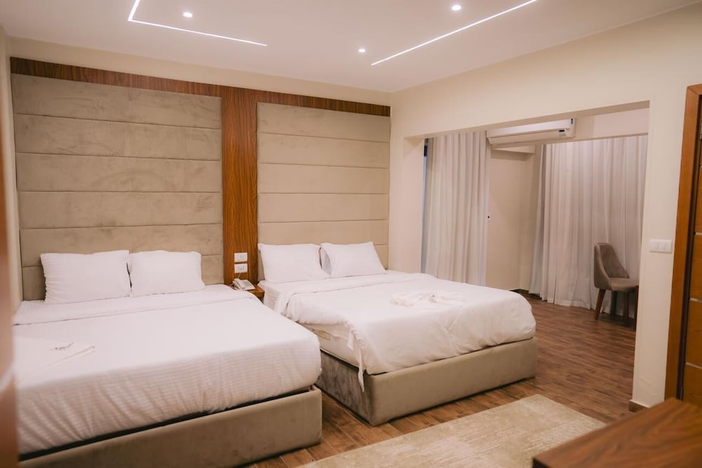 Luxury Double or Twin Room, Balcony, Mountain View