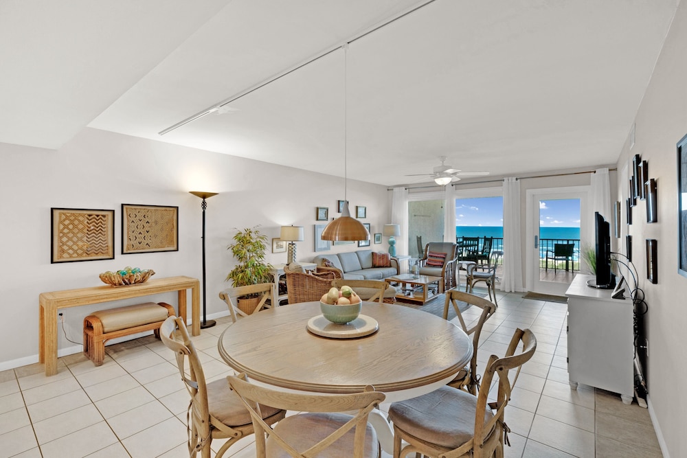 Condo, 3 Bedrooms