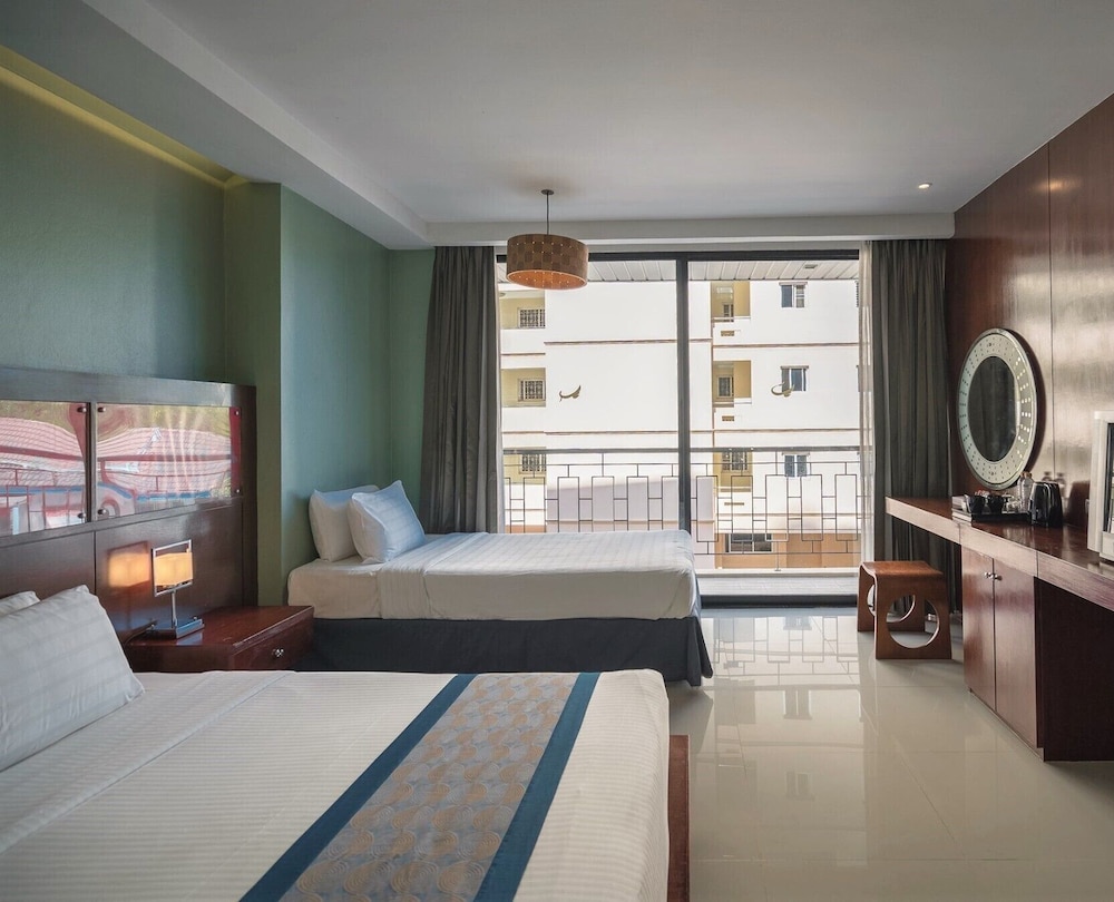 Deluxe Room (Deluxe Wing)
