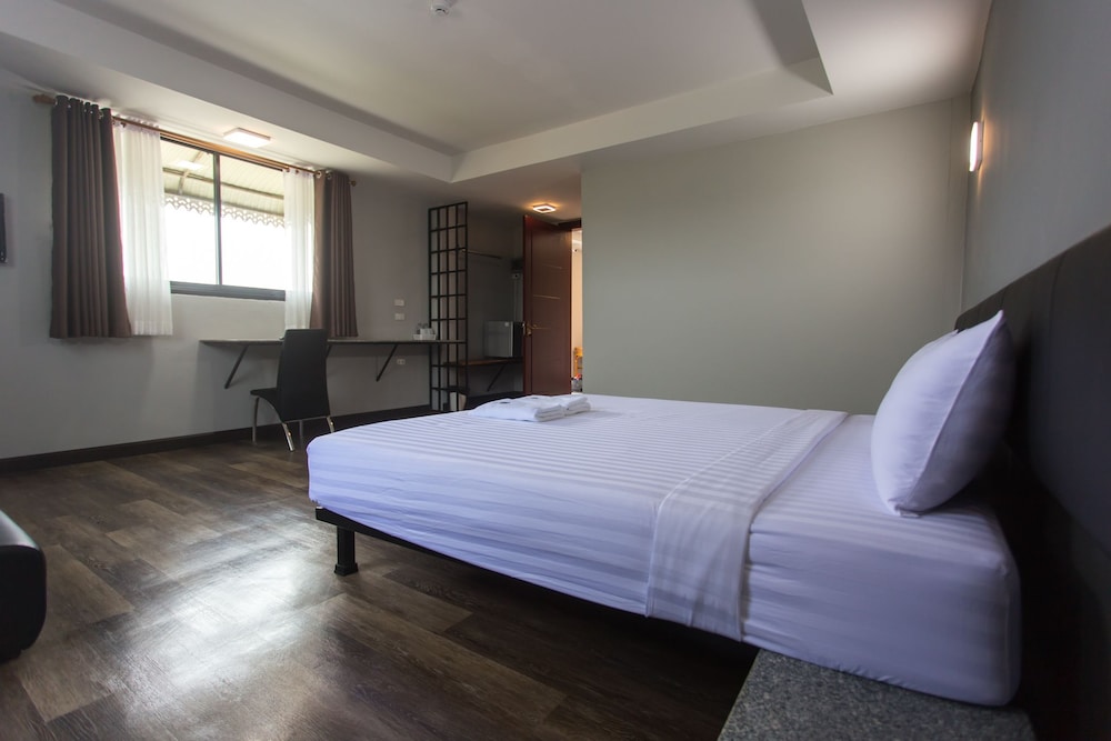 Deluxe Double Room photo 2