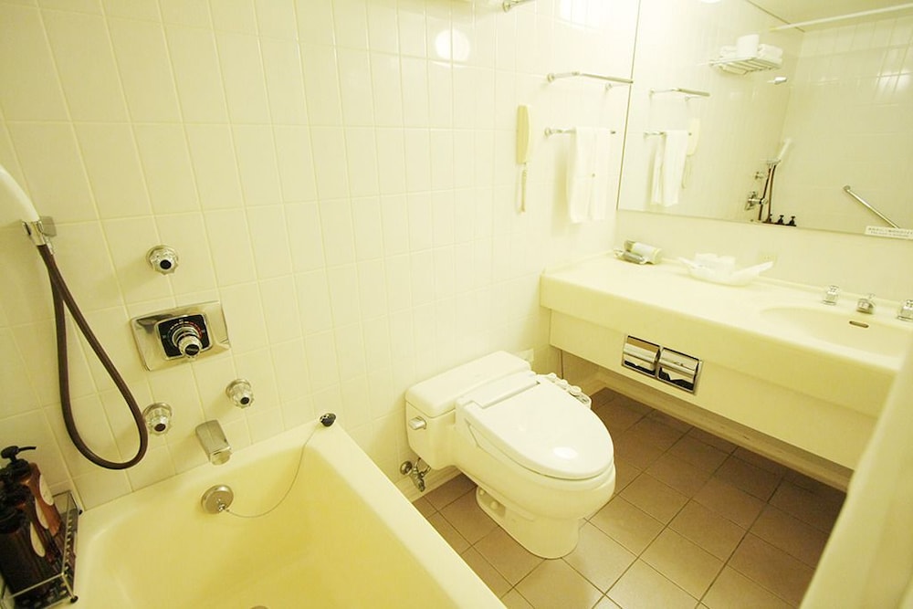 Standard Twin Room, Non Smoking - Photo 4