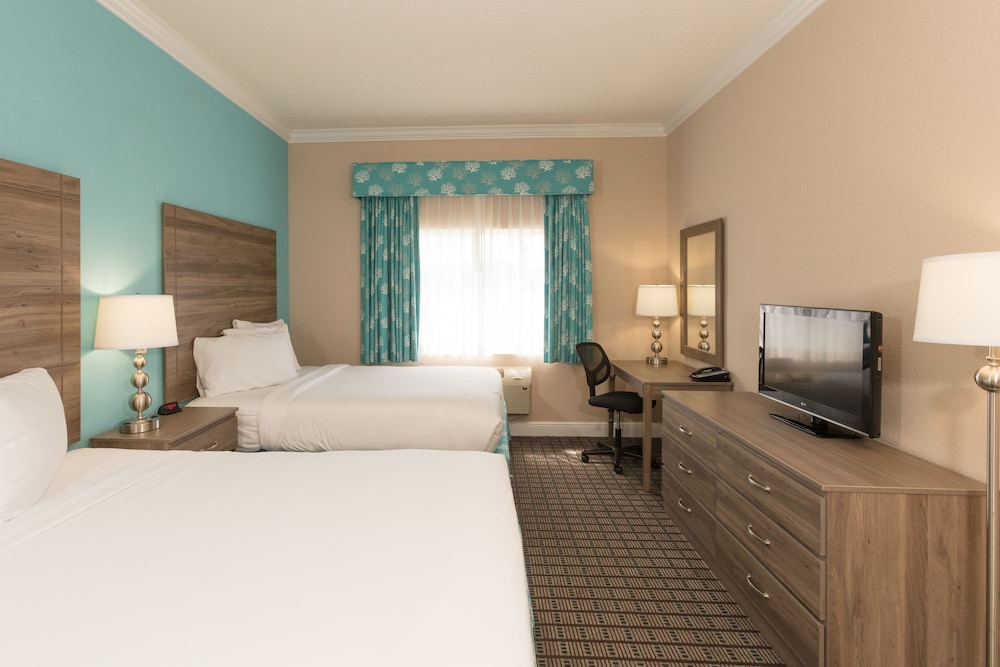 Premium Room, 2 Double Beds, Partial Ocean View