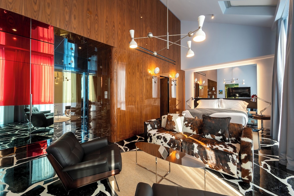 Panoramic Suite
