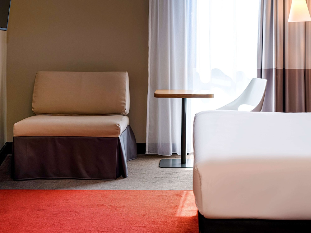 Family Room (1 double bed and extra bed) - Photo 8