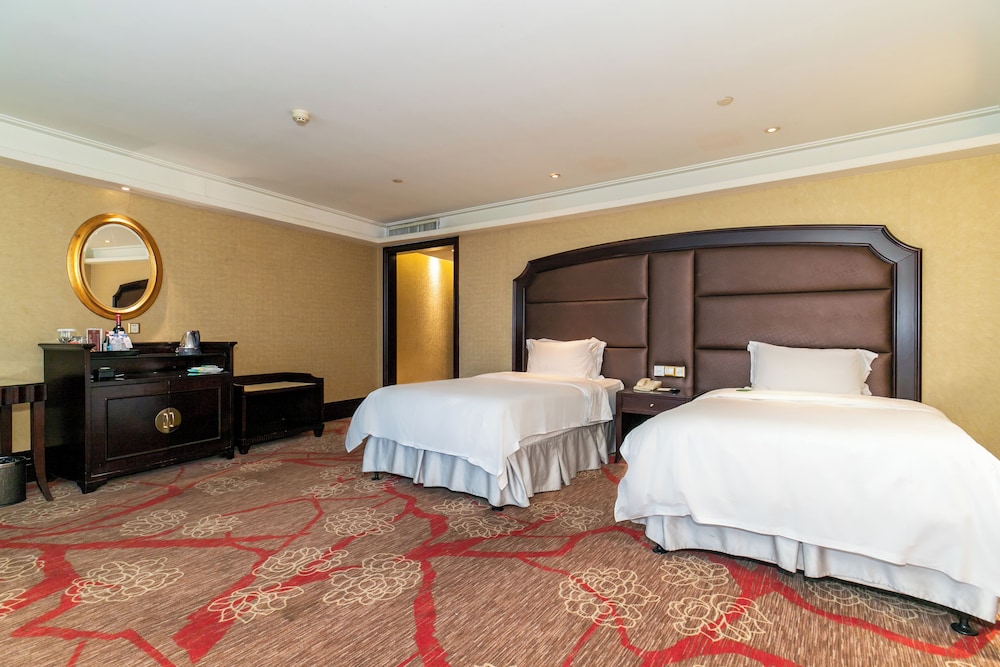 Deluxe Twin Room photo 1