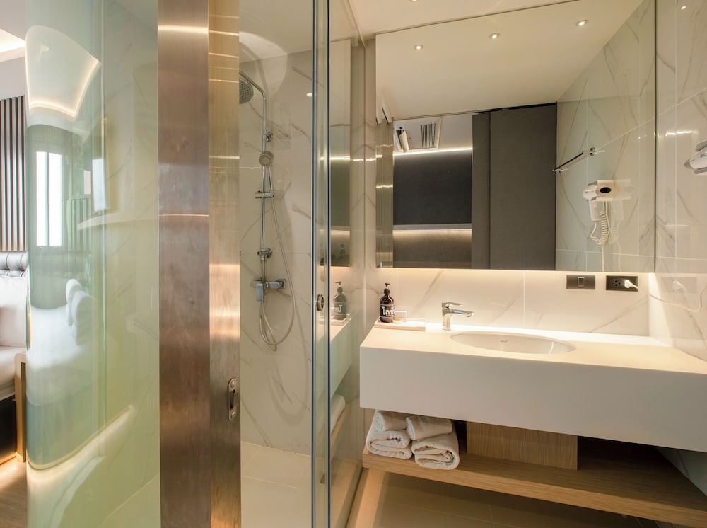 Superior Twin Room - Photo 2