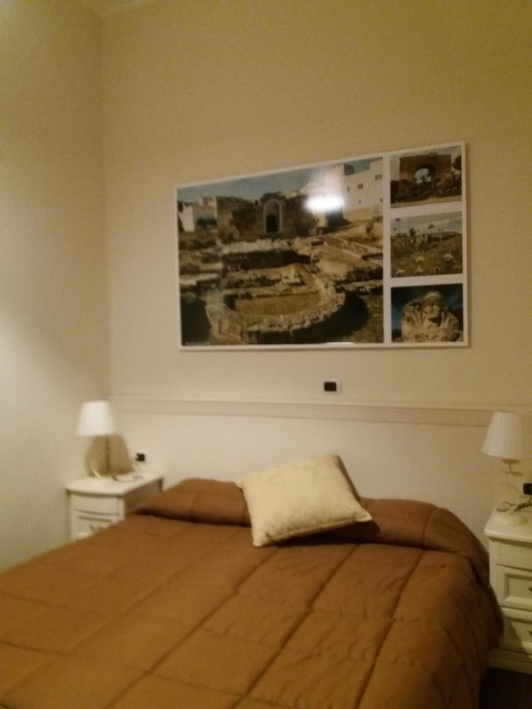 Deluxe Double or Twin Room, Private Bathroom, City View photo 1
