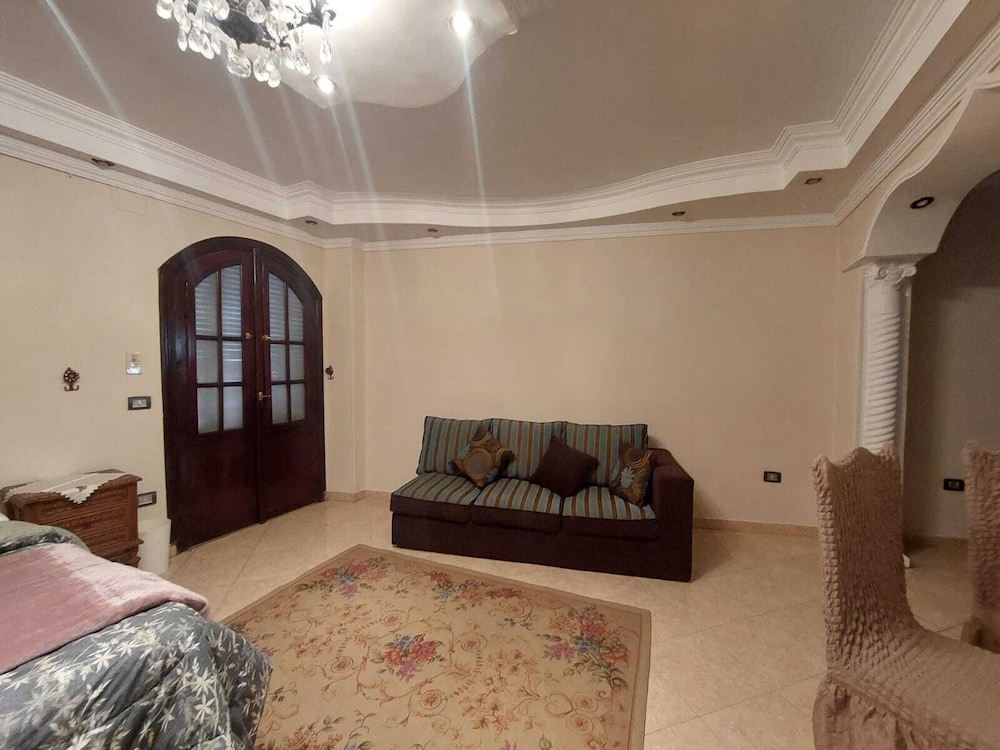 Deluxe Room - Photo 3