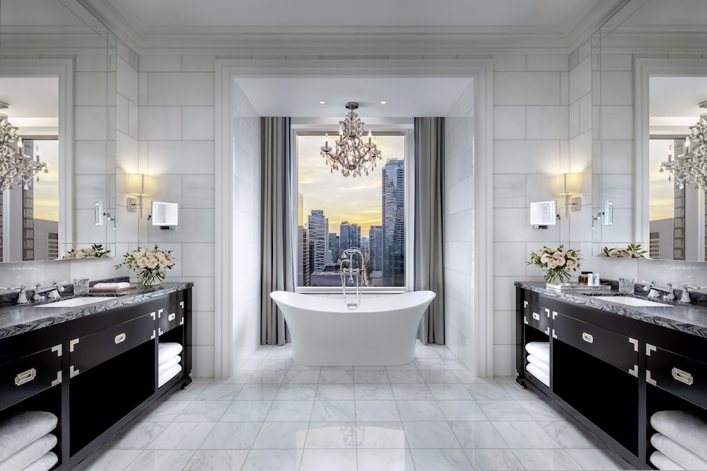 Two Bedroom Suite (Non Smoking) thumbnail 6
