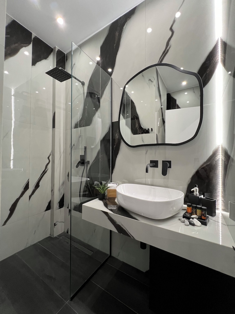 Habitación Triple, Baño Privado (2 adultos y 1 niño)