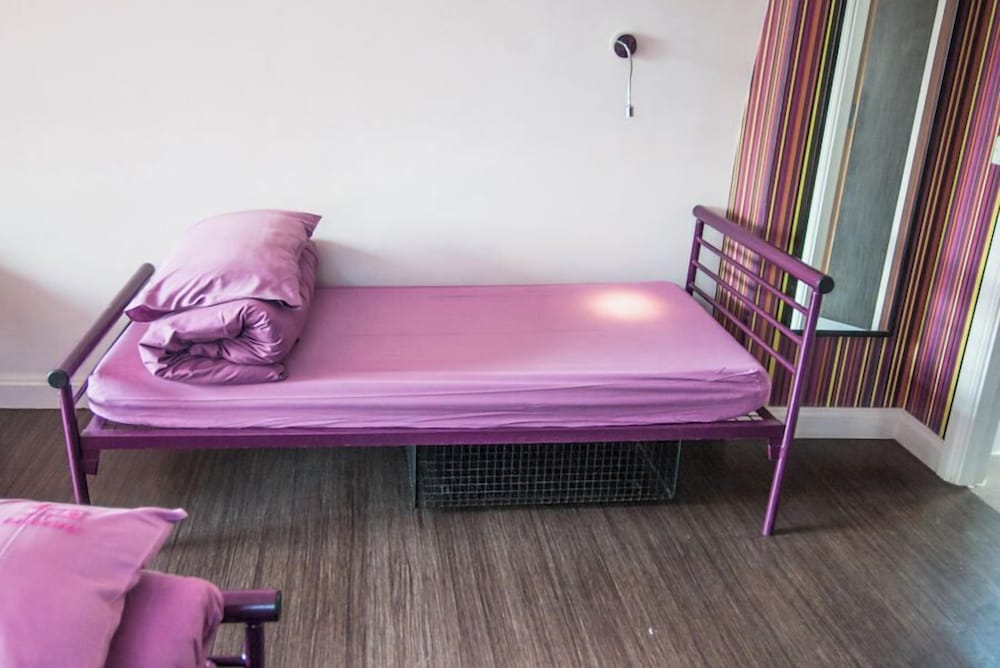 Bed in 3-Bed Female Dorm Shared Bathroom photo 1