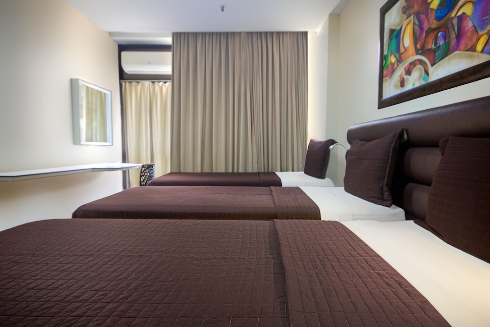 Deluxe Triple Room, 3 Twin Beds photo 3