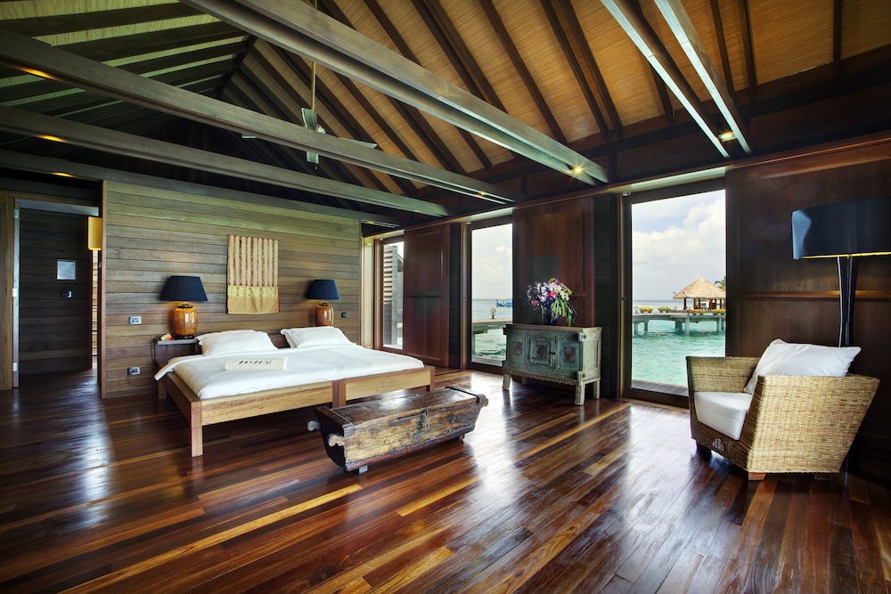Deluxe Villa, Overwater photo 2