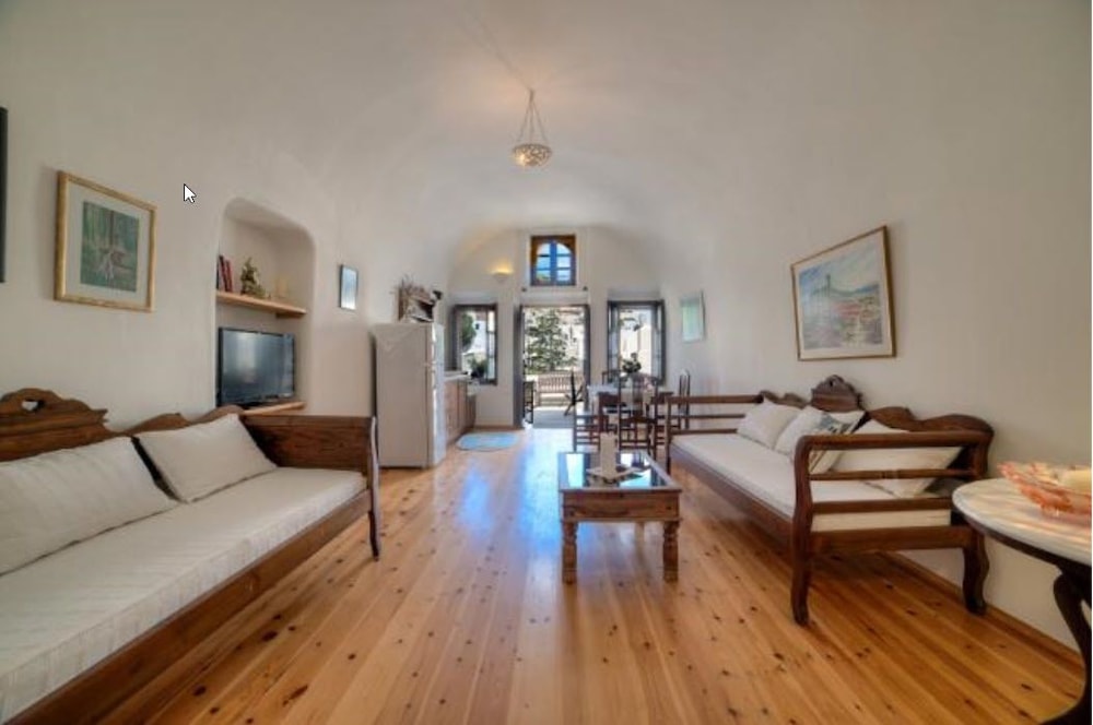 Family House, 1 Bedroom (Ariadne)