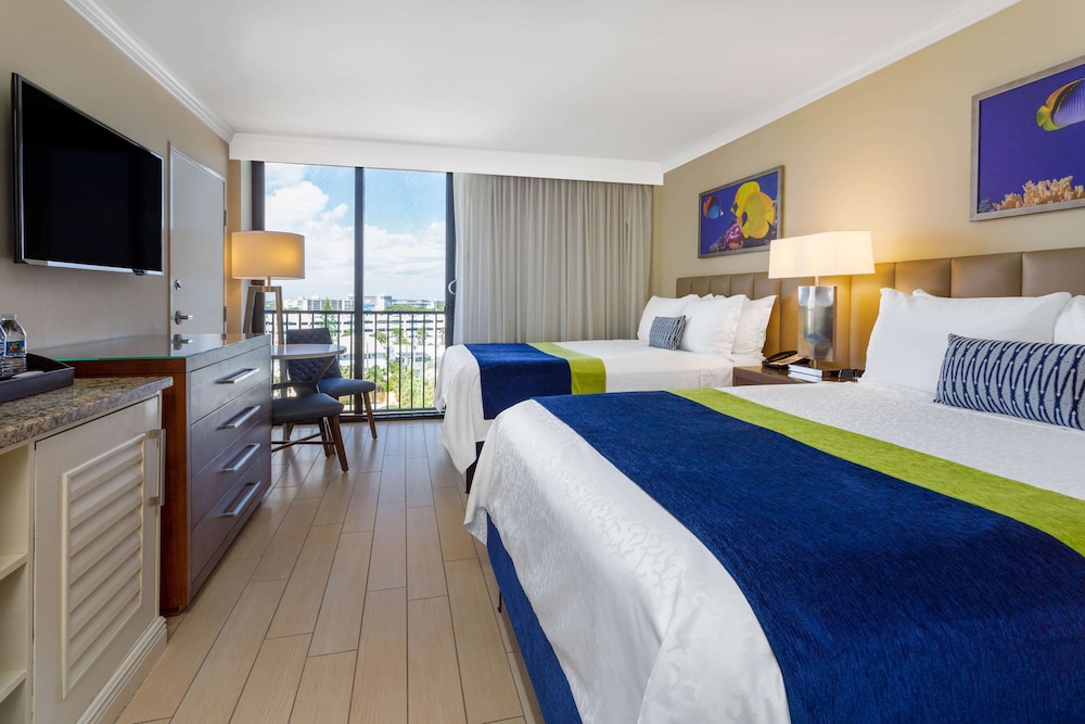 Room, 2 Queen Beds, City View (Wellness Room)