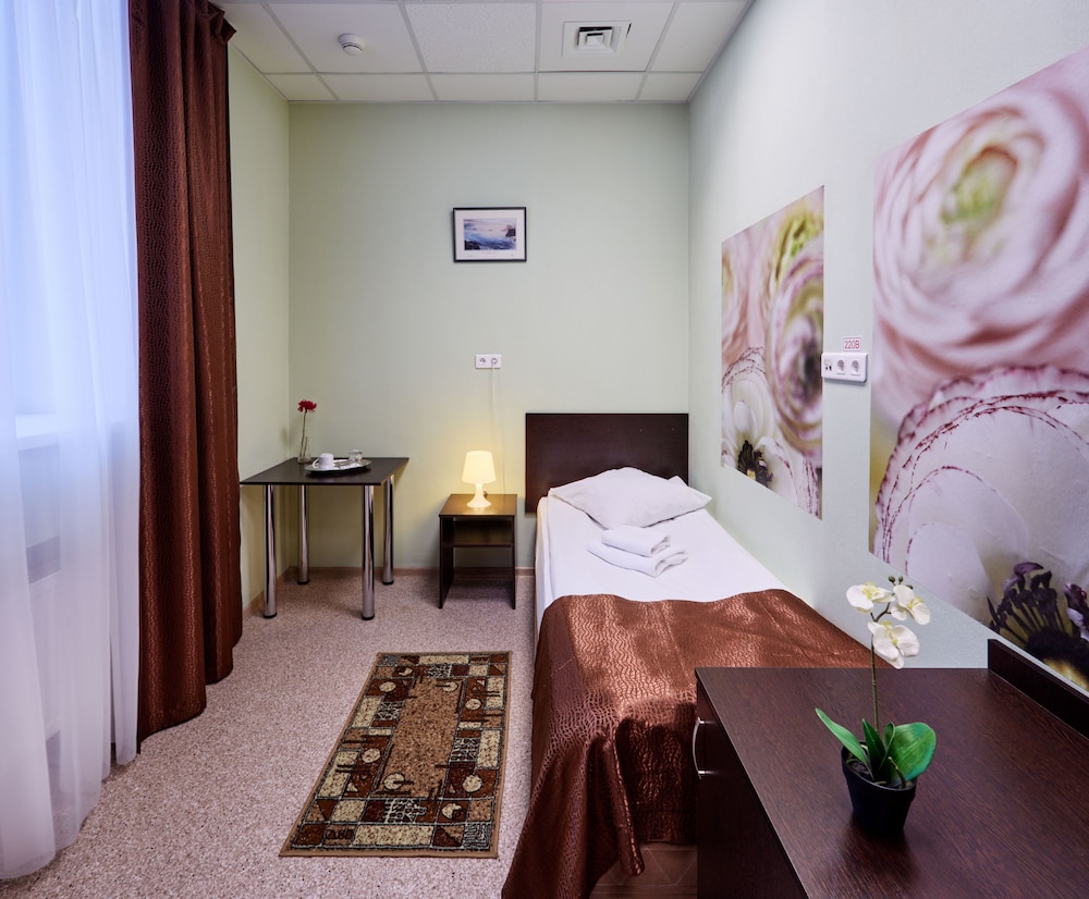 Single Room, Shared Bathroom