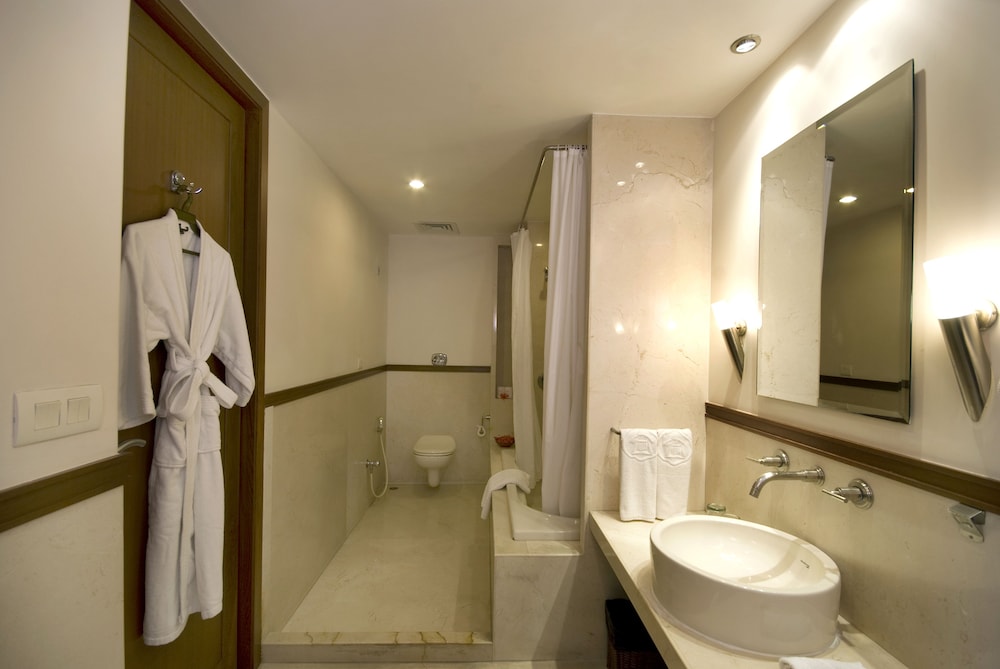 One Bed Room Suite photo 2