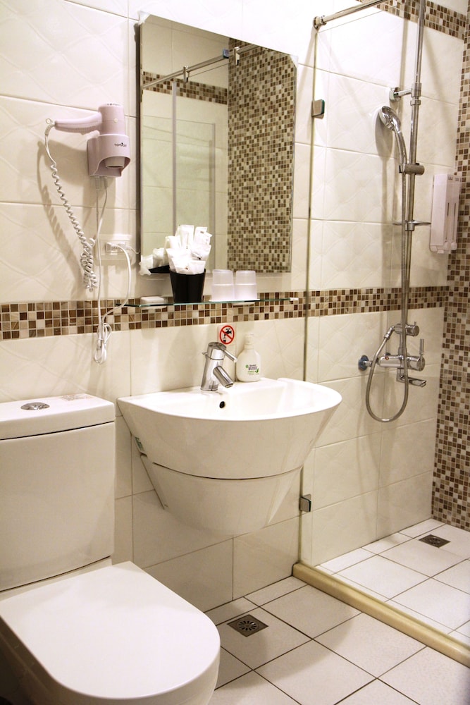 Standard Twin Room photo 3