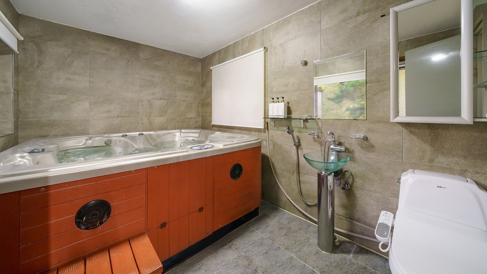 Basic Room, 1 Bedroom (STAY 5) - Photo 19