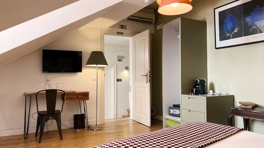 Double Room - Photo 5