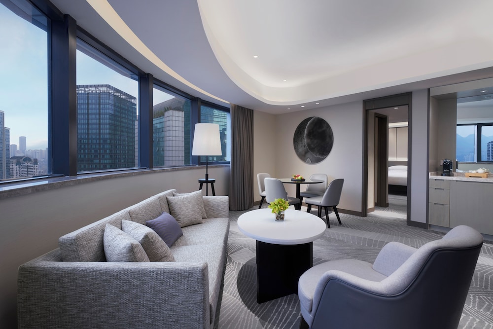 Regency Suite