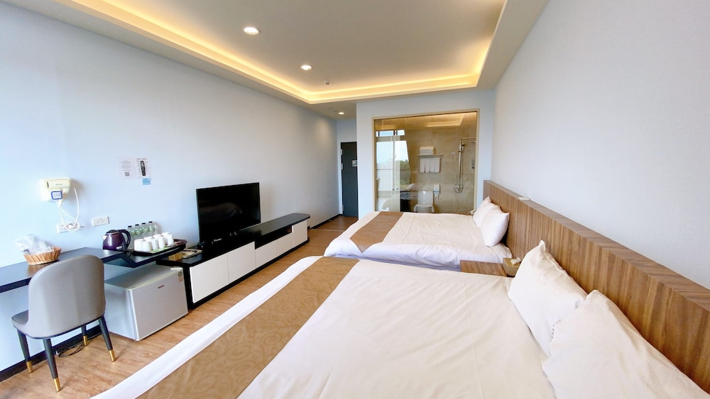 Superior Quadruple Room, Balcony photo 2
