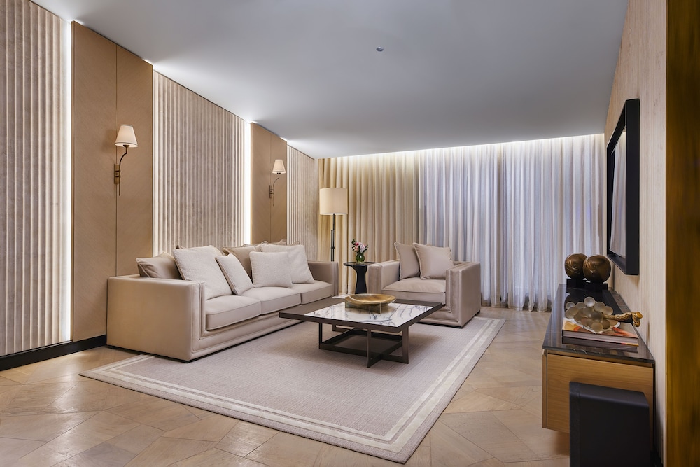 Studio Residence thumbnail 5