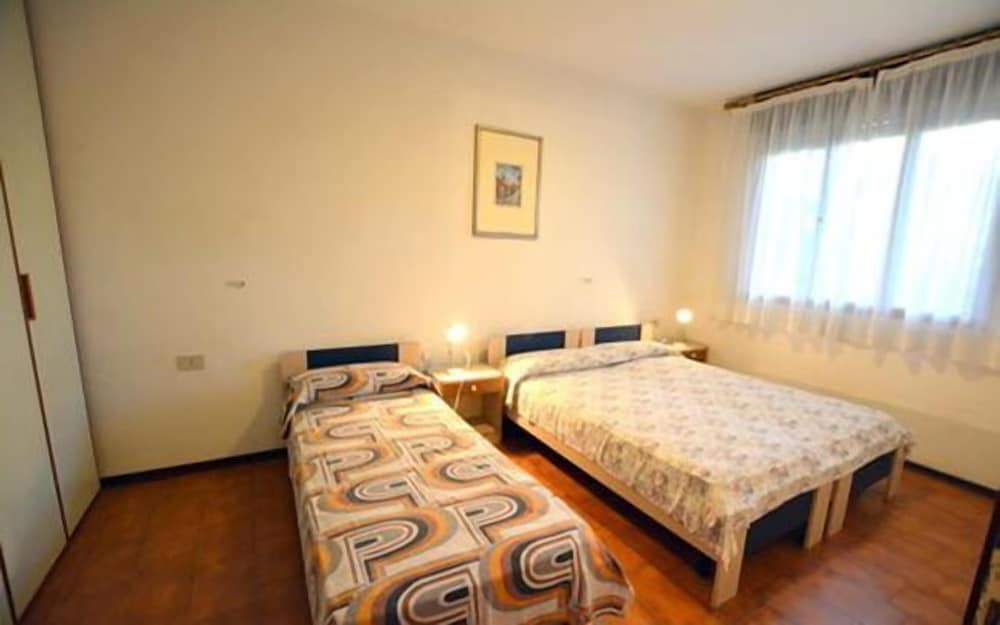 House, 2 Bedrooms (anmC)