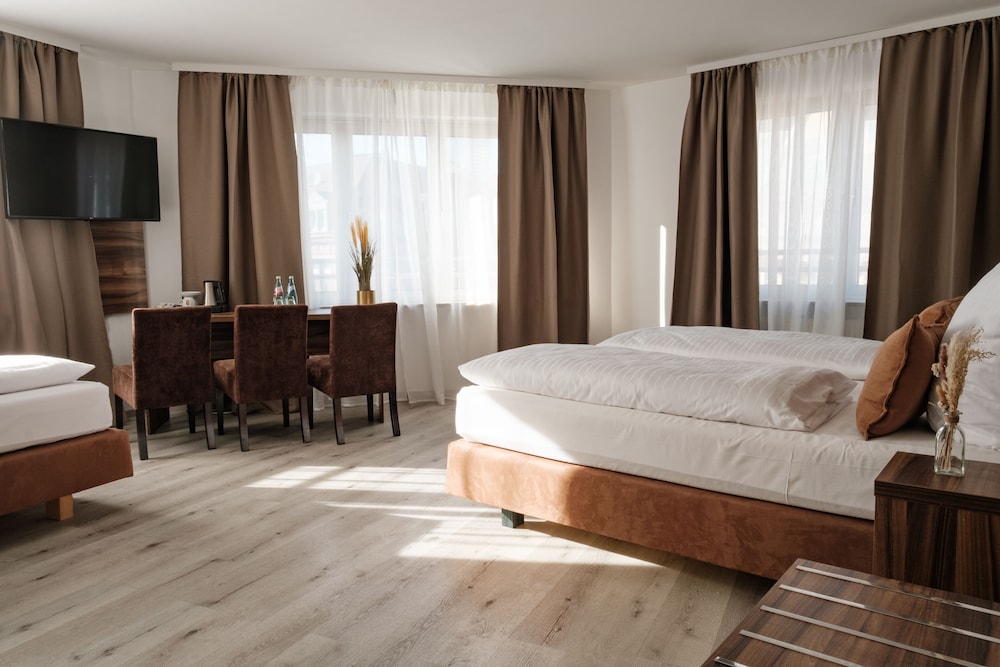 Deluxe Triple Room - Photo 2