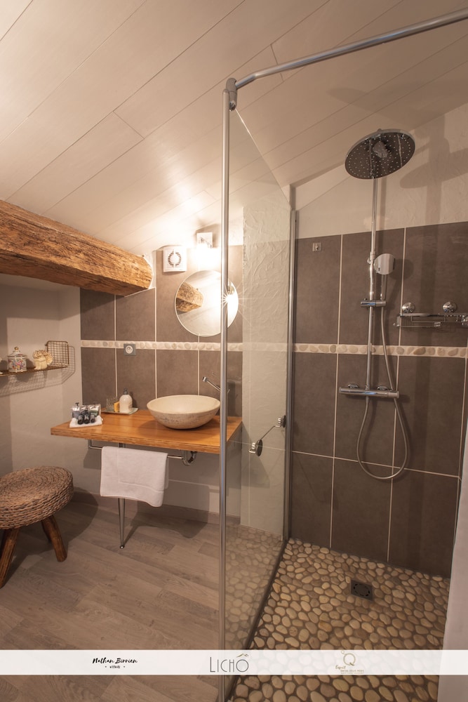 Luxury Double Room (La tour) photo 3
