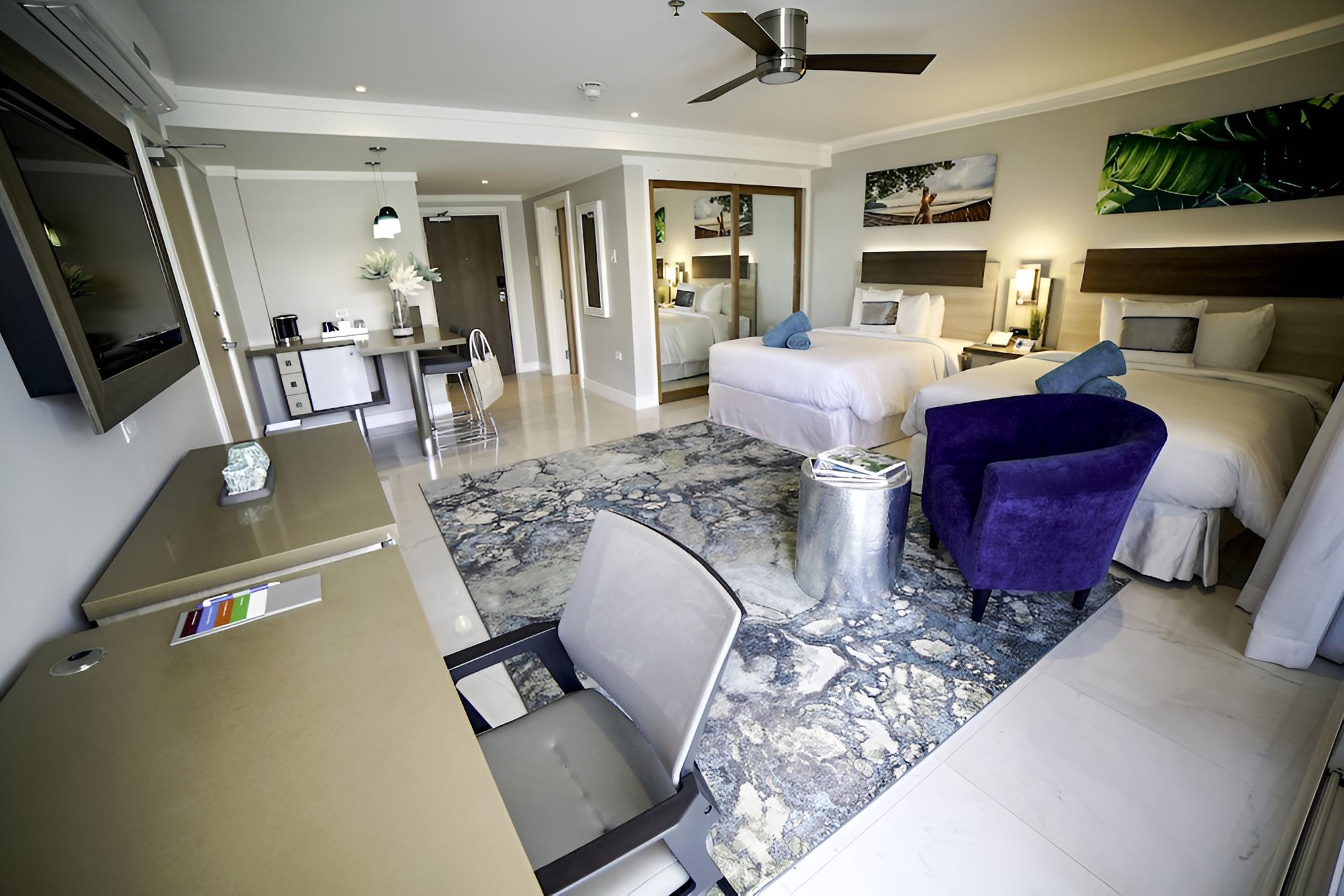 Standard Room, 2 Double Beds, Hot Tub