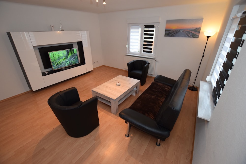 Apartment, 3 Bedrooms (25-00)