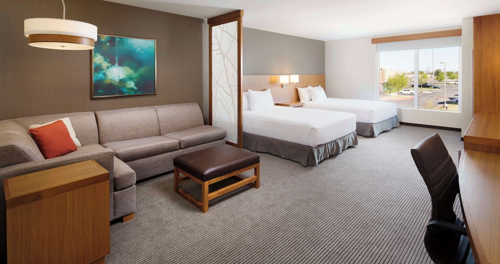 Room, Multiple Beds (Double Queen) photo 1