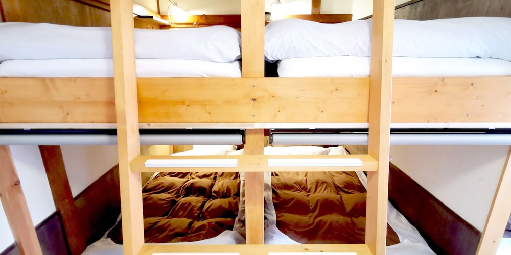 Female Dormitory Room, Non Smoking (w/Free WiFi) photo 3