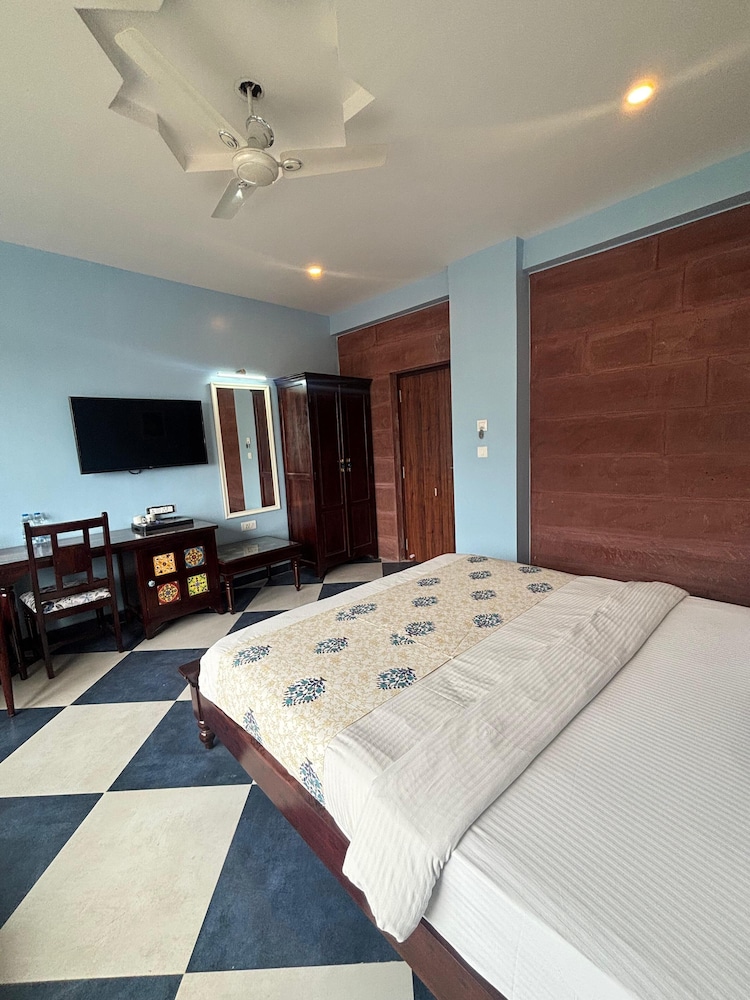 Fort view Superior room, King Bed ( 3rd Floor ) - Photo 1