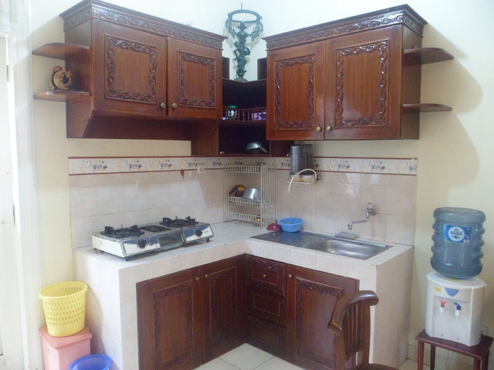 House, 3 Bedrooms photo 2